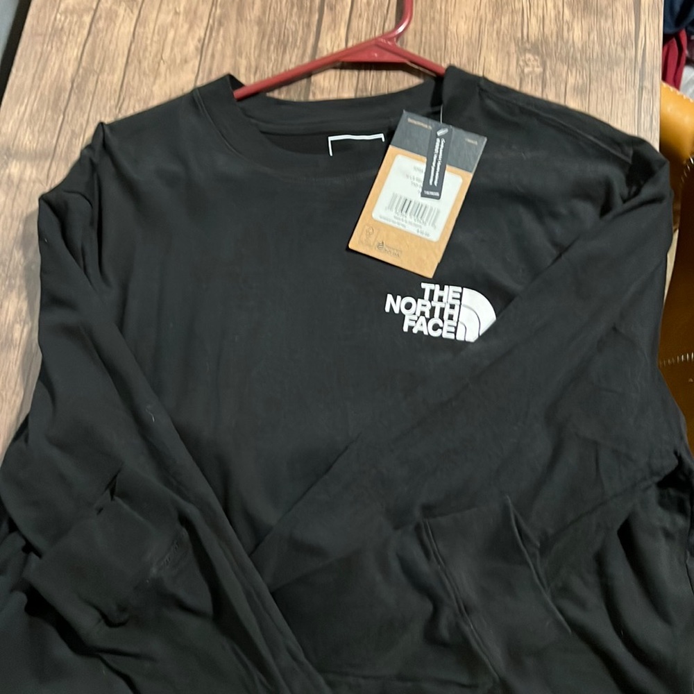 Men's The North Face Red Box Long Sleeve T-Shirt NWT Size M